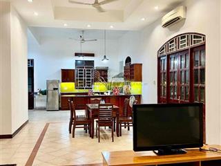 Chính chủ cần bán gấp nhà 2 mặt tiền ngay trường sơn, tân bình. diện tích 8x18m, 5 tầng giá 30 tỷ