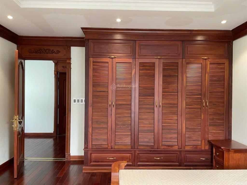 Chính chủ bán gấp nhà mặt tiền đường phổ quang, p.2, q.tân bình. dt 4.1x19m giá 18.5 tỷ bớt lộc