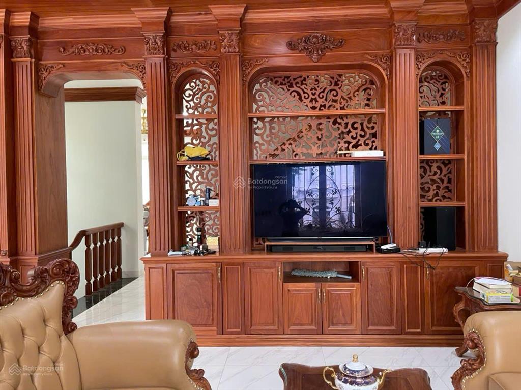 Chính chủ bán gấp nhà mặt tiền đường phổ quang, p.2, q.tân bình. dt 4.1x19m giá 18.5 tỷ bớt lộc