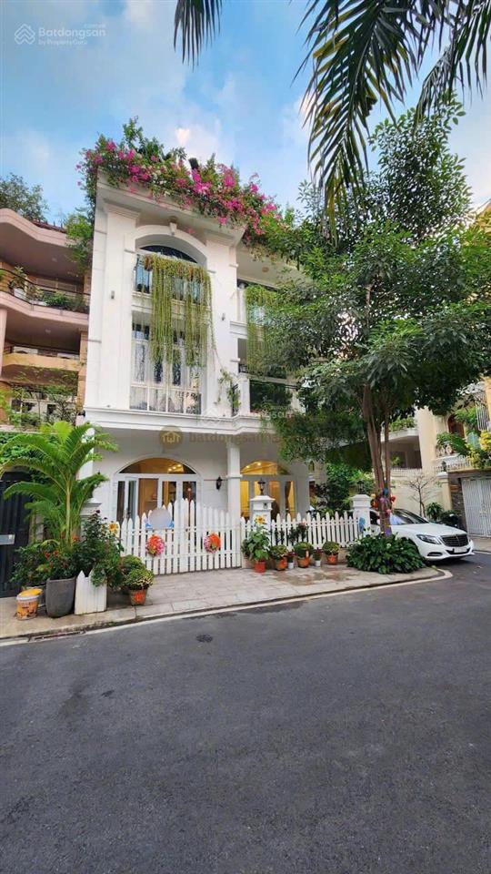 Chính chủ bán biệt thự khu compound 357a nguyễn trọng tuyển, tân bình. dt 9x15m, 4 tầng, giá 50 tỷ
