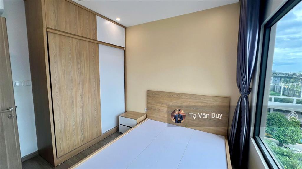 Chính chủ cho thuê căn 2pn2wc góc đông nam tòa s1.06, full đồ, vào ở ngay