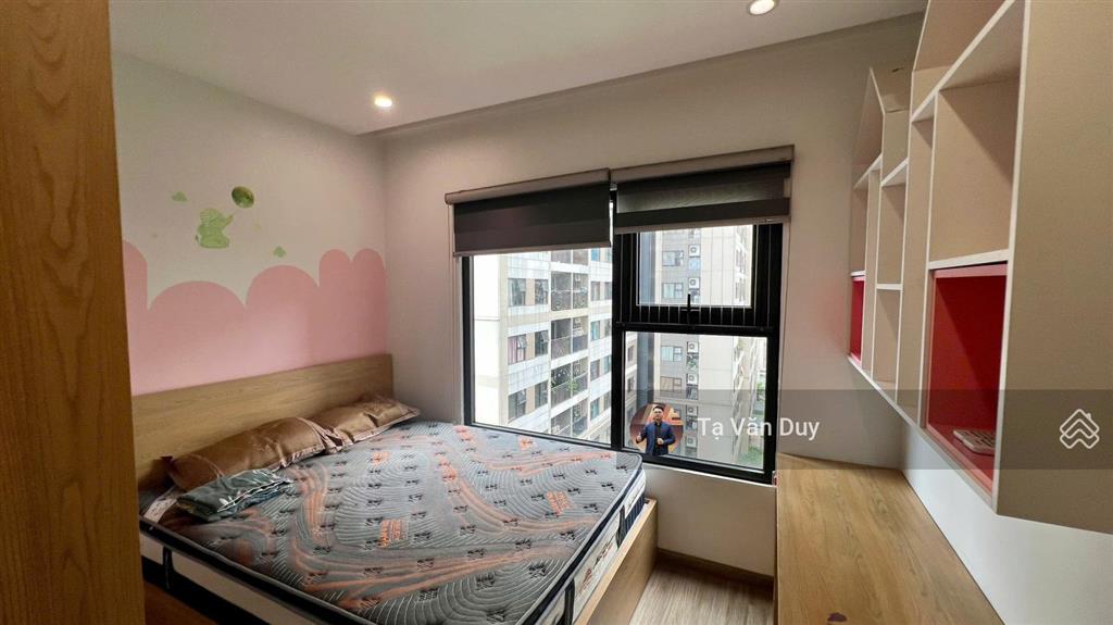 Chính chủ cho thuê căn 2pn2wc góc đông nam tòa s1.06, full đồ, vào ở ngay