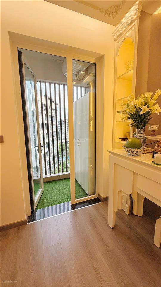 Chính chủ bán căn 3 phòng ngủ, view hồ bơi dự án khu diamond centery, full nội thất cao cấp, ở ngay