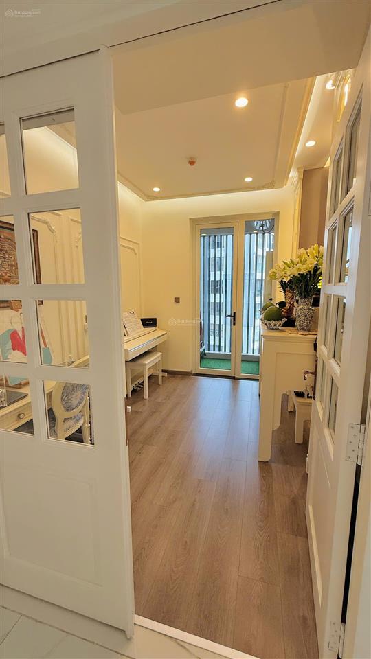 Chính chủ bán căn 3 phòng ngủ, view hồ bơi dự án khu diamond centery, full nội thất cao cấp, ở ngay