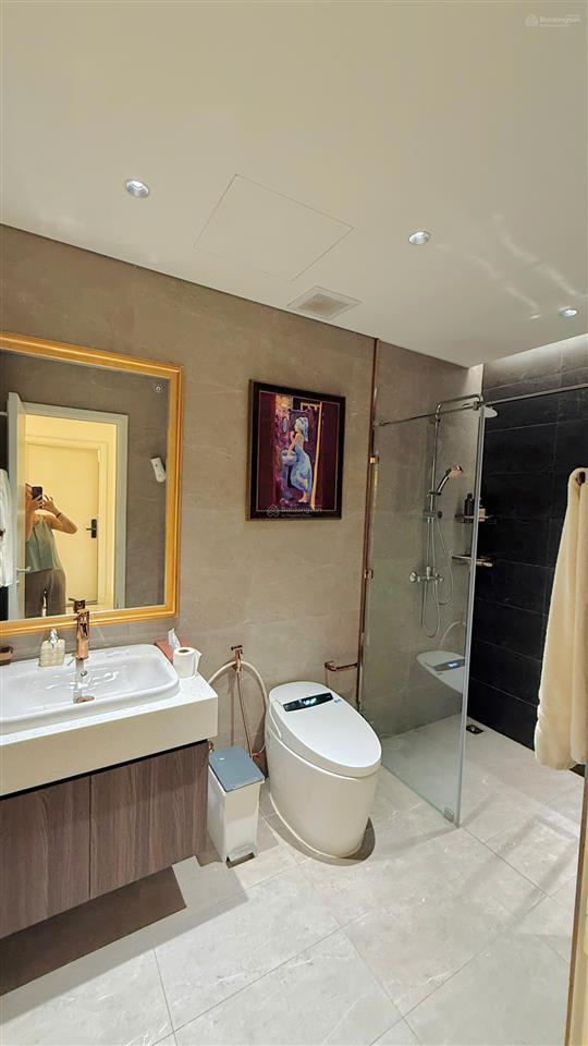 Chính chủ bán căn 3 phòng ngủ, view hồ bơi dự án khu diamond centery, full nội thất cao cấp, ở ngay