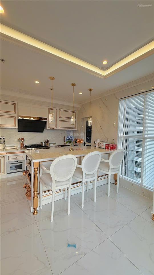 Chính chủ bán căn 3 phòng ngủ, view hồ bơi dự án khu diamond centery, full nội thất cao cấp, ở ngay