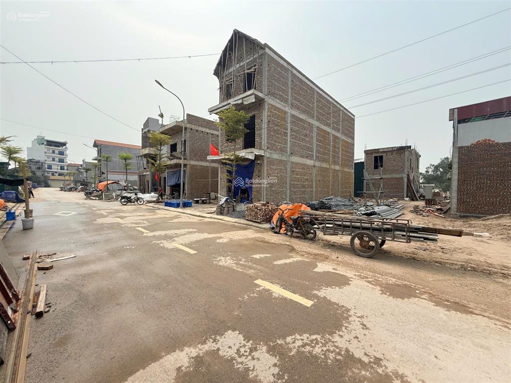 Bán 2 lô góc tổng diện tích 400m tại thôn 13 xã nghĩa trụ, hưng yên, giáp vin ocenpar 2