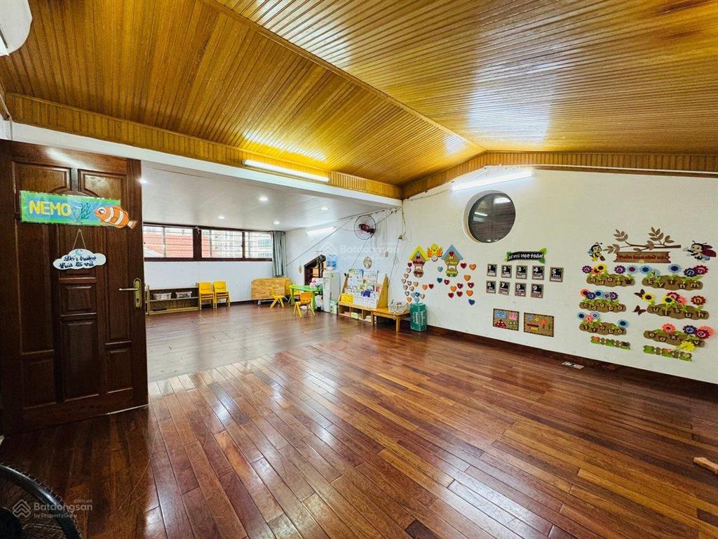 Bán nhà khu bt04 thành thái cầu giấy, 316m2 mt 15m 95 tỷ