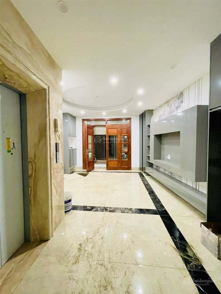 Bán nhà hoa lư hai bà trưng, gần phố 42m2 x 5 tầng thang máy mt 4.9m giá 14 tỷ