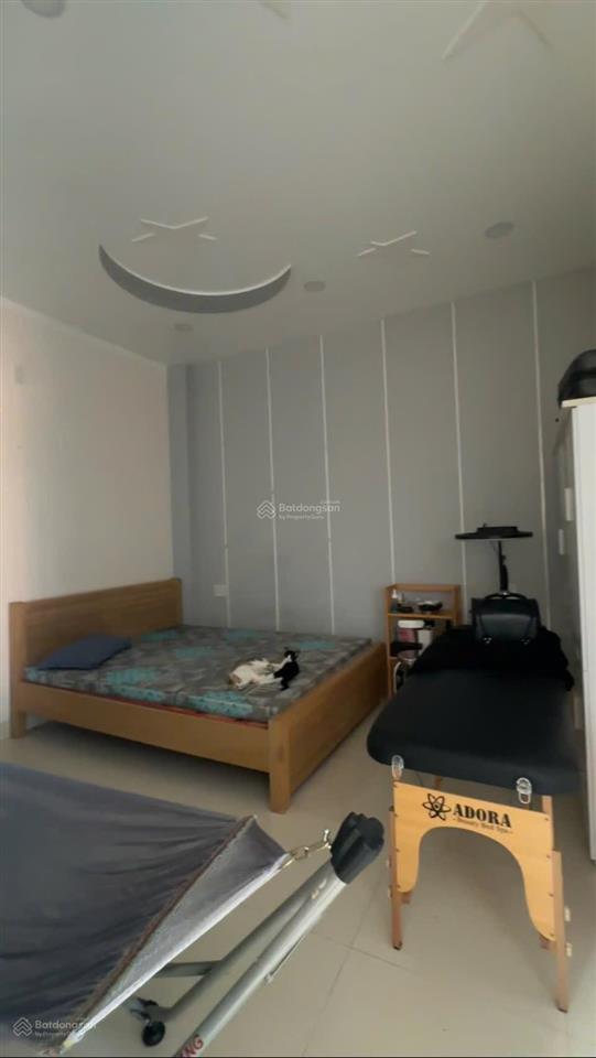 Nhà 3 tầng 2 mặt đường hẻm phạm văn đồng  tầng 3 view thấy biển, ôtô đậu cửa  xây kiên cố thoáng