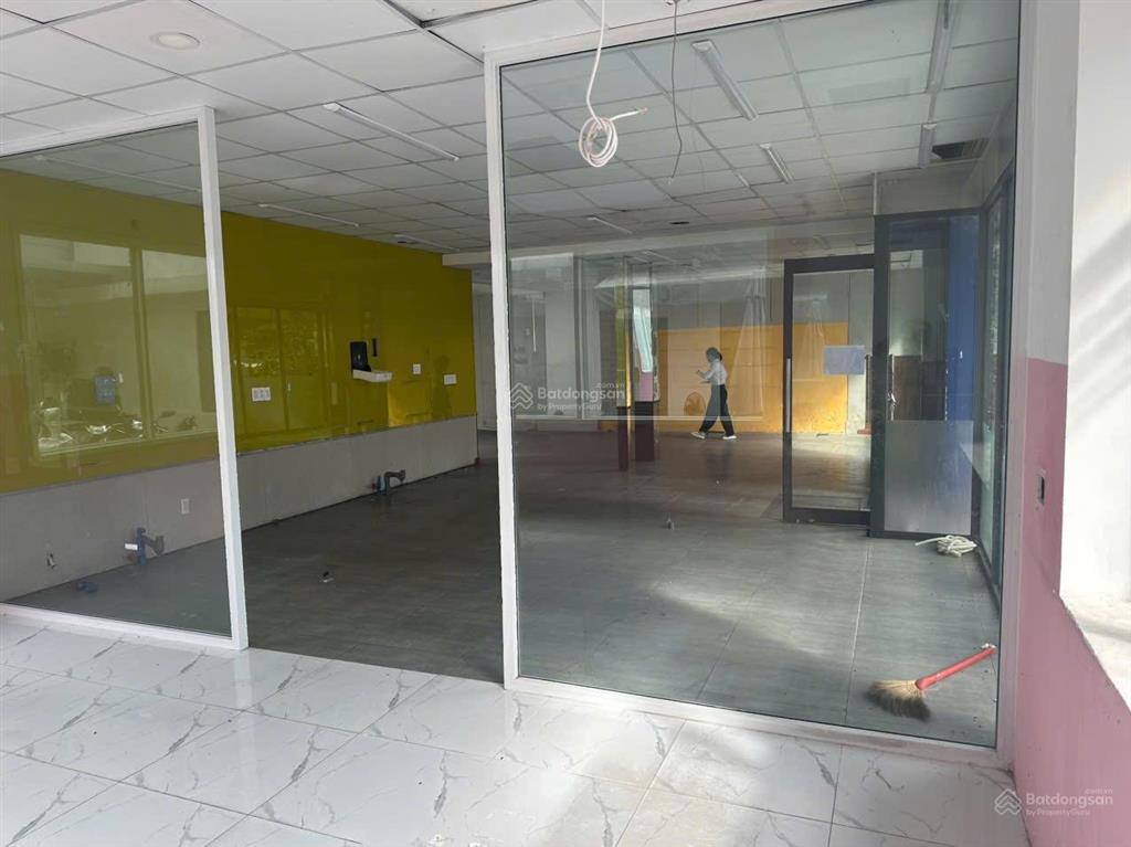 Cho thuê mặt tiền kinh doanh mạc đỉnh chi, dtsd 145m2