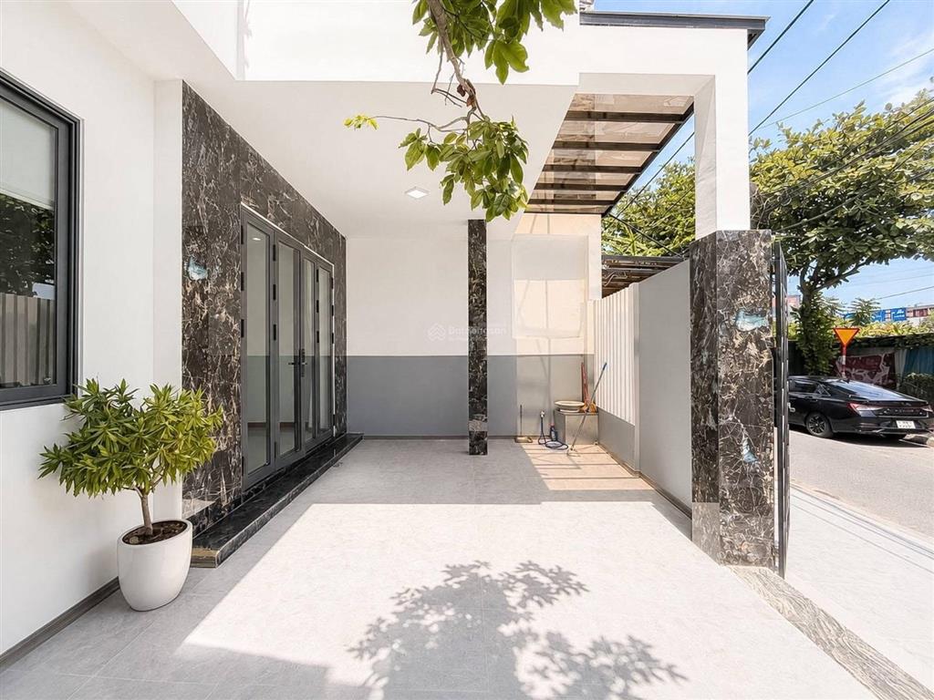 Cho thuê nhà 2 tầng tại phạm văn bạch, hòa cường  new 100%, 3 pn, 3 wc   em hải