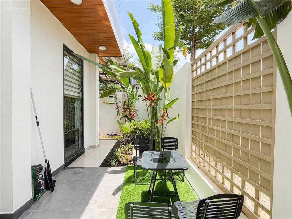Cho thuê biệt thự (new 100%) 5pn, 6wc, 150m2 tại nguyễn sơn, 60 triệu vnd   em hải