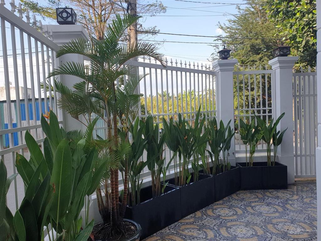 Bán nhà mặt phố tại 1545 lê văn lương, 8,2 tỷ, 94m2, giá ưu đãi chỉ với
