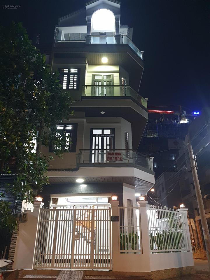 Bán nhà mặt phố tại 1545 lê văn lương, 8,2 tỷ, 94m2, giá ưu đãi chỉ với