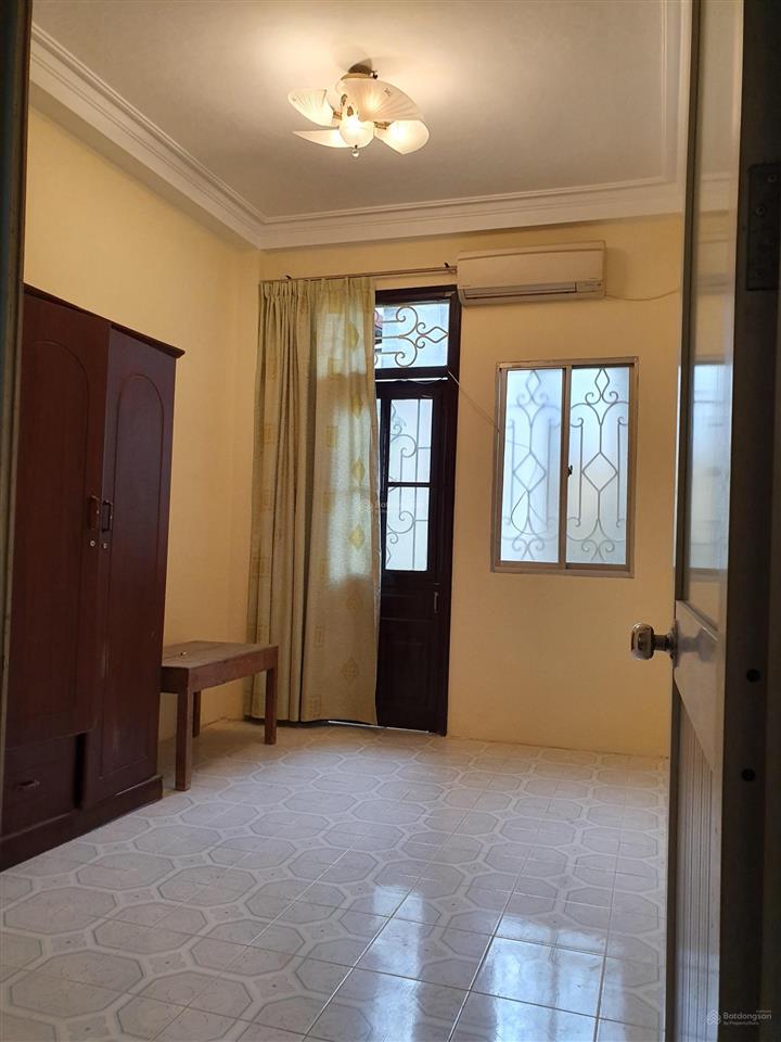 Cho thuê nhà nguyên căn giá rẻ số 234 phố chợ khâm thiên phường văn miếu quốc tử giám