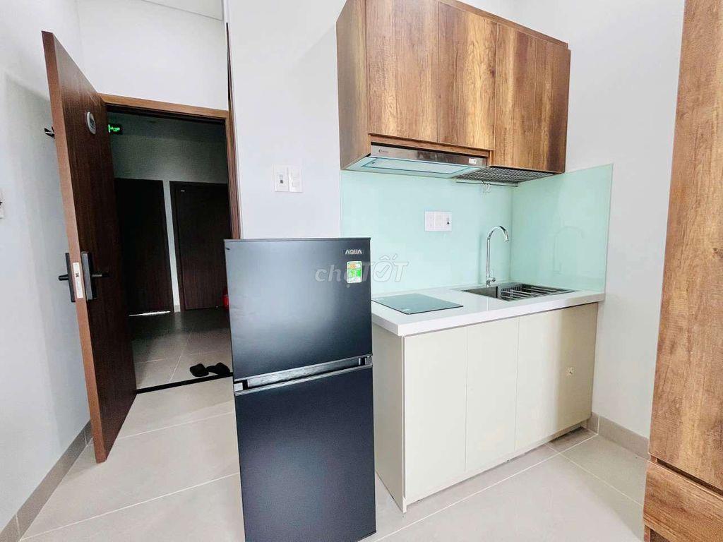 CĂN HỘ KHU ĐÔ THỊ FPT, MÁY GIẶT RIÊNG, BAN CÔNG LỚN