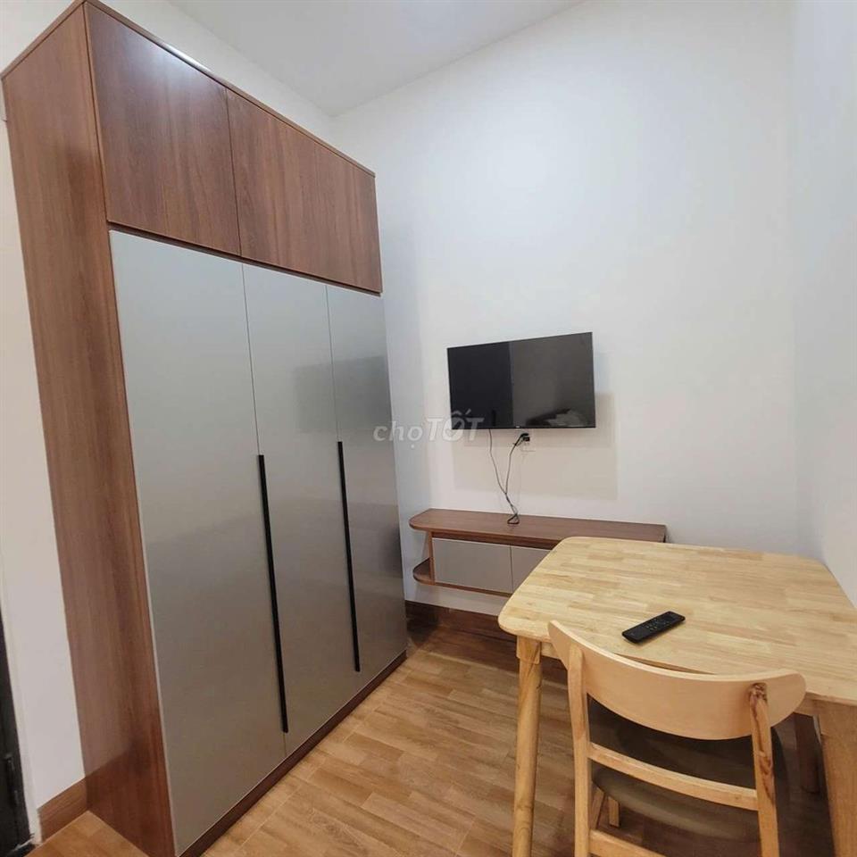 Căn Hộ Khu FPT, có Ti vi, Balcony, giá 4,2 million