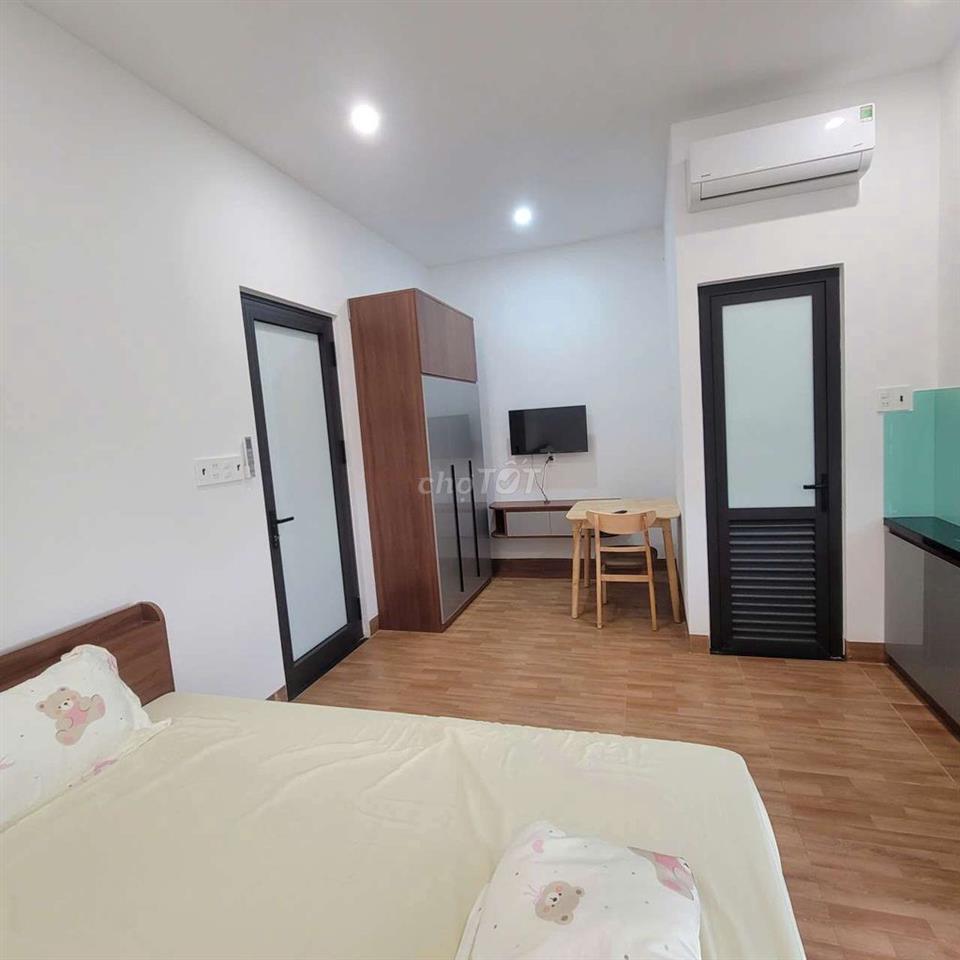 Căn Hộ Khu FPT, có Ti vi, Balcony, giá 4,2 million