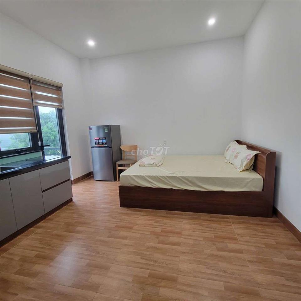 Căn Hộ Khu FPT, có Ti vi, Balcony, giá 4,2 million