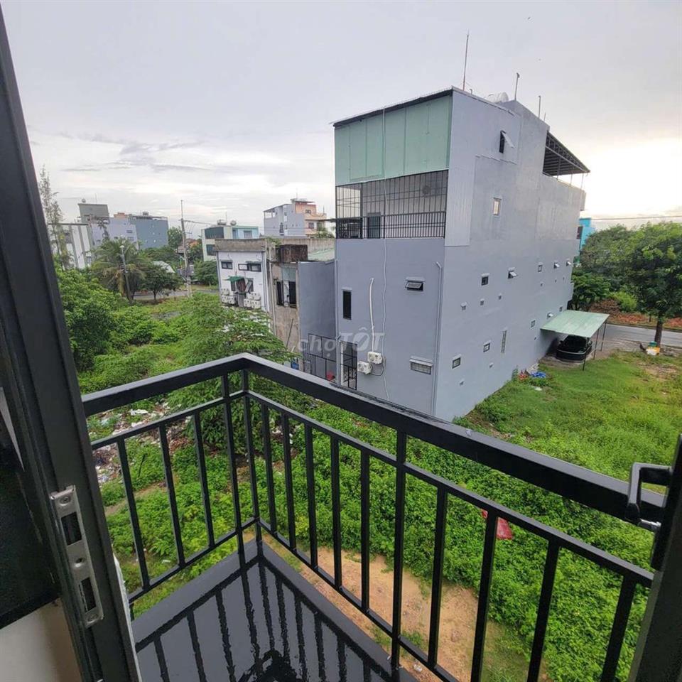 Căn Hộ Khu FPT, có Ti vi, Balcony, giá 4,2 million