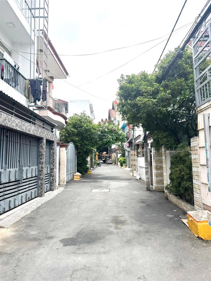 Ngộp bank nhà 4 tầng đẹp ở ngay đường kha vạn cân gần vành đai 2