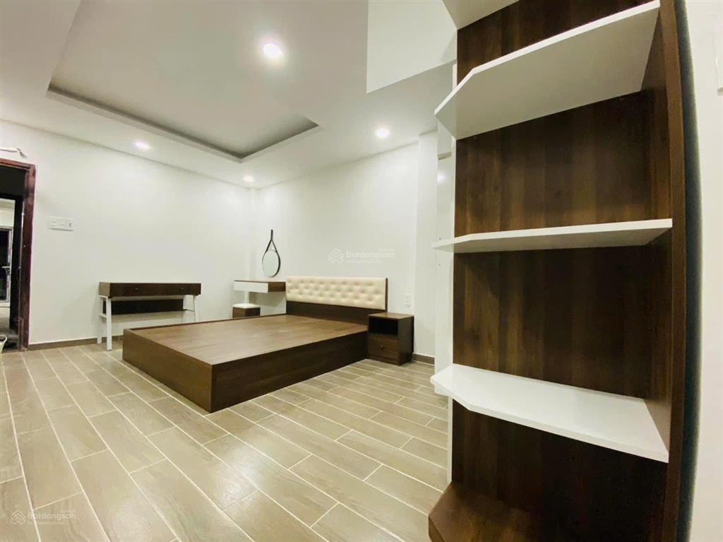 Ngộp bank nhà 4 tầng đẹp ở ngay đường kha vạn cân gần vành đai 2