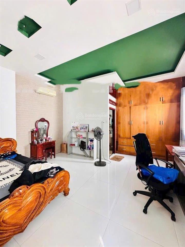 Tặng nội thất  nhà 4 tầng ngang 6m gần ngay hoàng diệu 2
