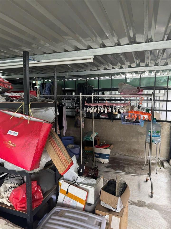 Chủ bán gấp nhà 100m2 mặt tiền 4 tầng kd sầm uất gần ga metro thủ đức