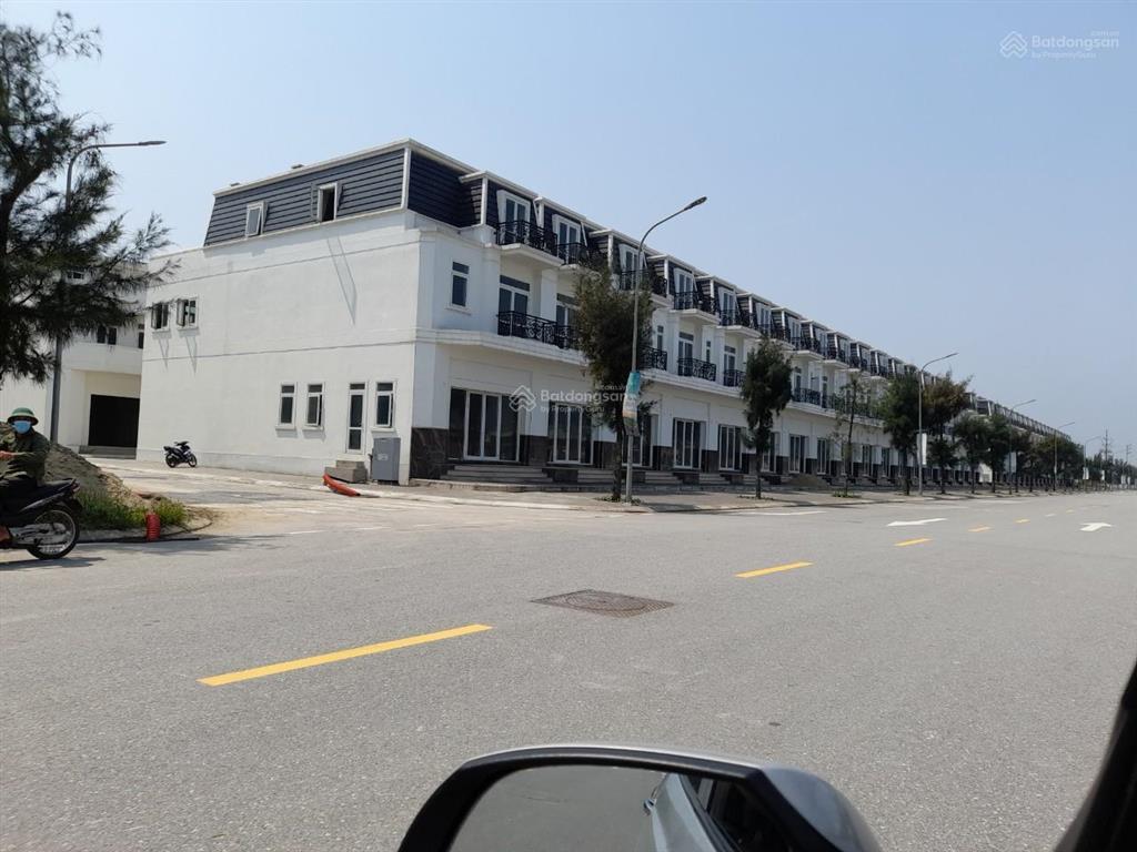 Tôi cần bán gấp shophouse 100m2, thuộc dãy sh. l8, 5x20m, dtxd 339m2 giá bán gấp 2.65tỷ. 0981 133 ***