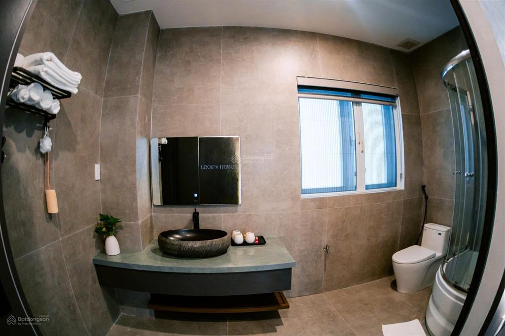 Chính chủ bán villa 2 tầng, 360m2, bao quanh sân golf, giá bán siêu ưu đãi 7 tỷ.  0981 133 ***