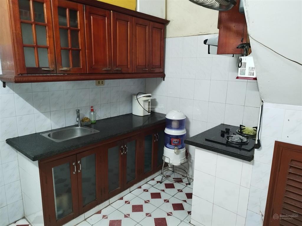 Cho thuê nhà 2 tầng độc lập lô góc 3 mặt thoáng, dt 43m2, ngang 4 m, 52 lê lợi, gia viên, hải phòng