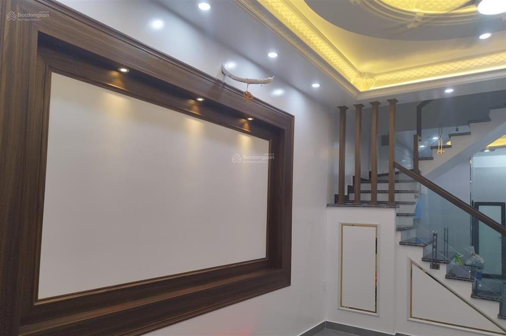 Chính chủ bán nhà 4 tầng độc lập mới, đông nam, dt 58m2, đường phủ thượng đoạn, đông hải, hải phòng