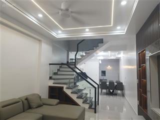 Chính chủ bán nhà 3 tầng mới tinh 100% dt 64m2 đông nam ngay gần đường đà nẵng, đông hải, hải phòng
