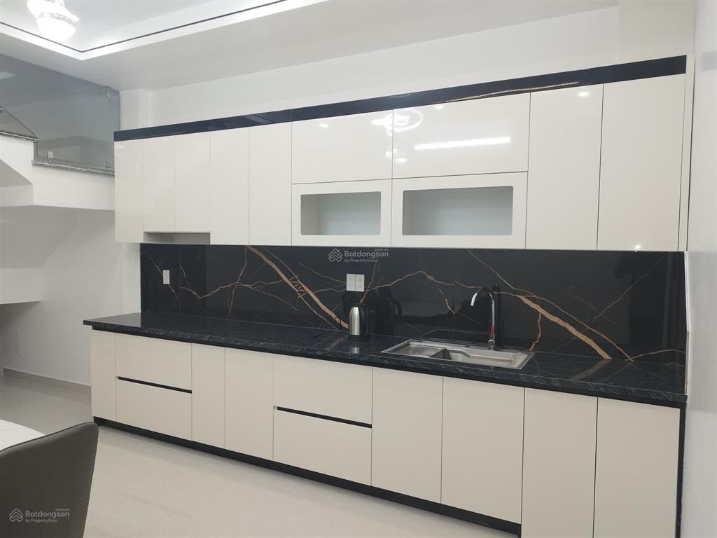 Chính chủ bán nhà 3 tầng mới tinh 100% dt 64m2 đông nam ngay gần đường đà nẵng, đông hải, hải phòng