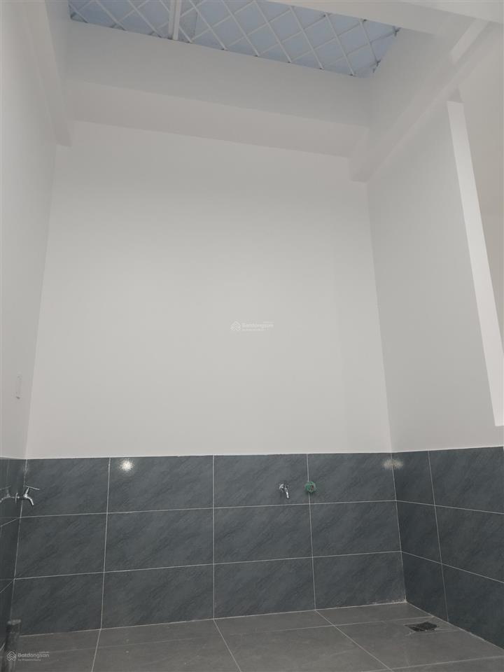 Chính chủ bán nhà 3 tầng mới tinh 100% dt 64m2 đông nam ngay gần đường đà nẵng, đông hải, hải phòng