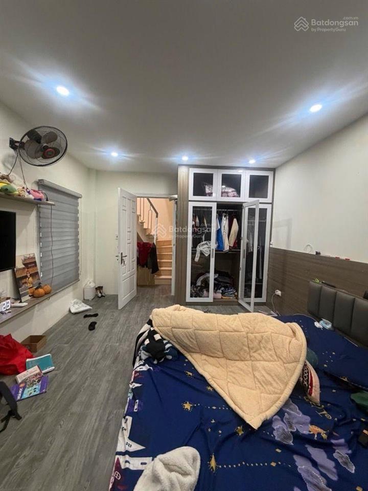Tây hồ, nhà dân xây, ngõ sh quay đầu, rải nhựa, đầy đủ công năng. dt 30m2 6 tầng mt 3.7m .