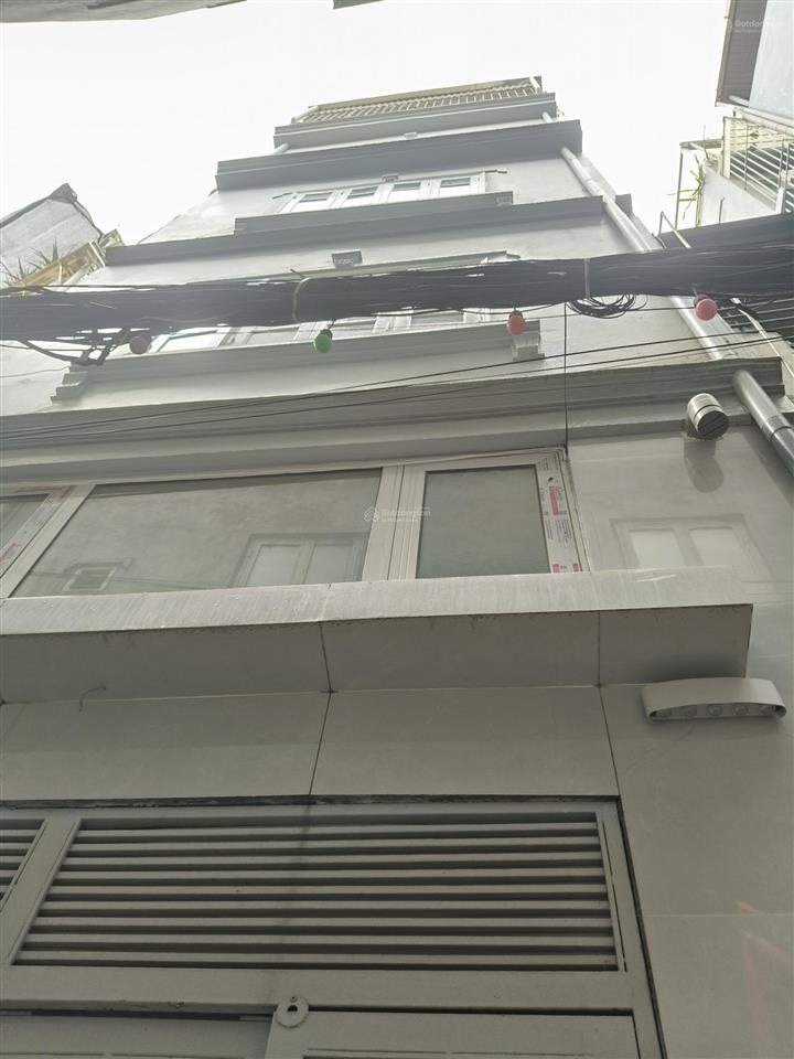 Tây hồ, nhà dân xây, ngõ sh quay đầu, rải nhựa, đầy đủ công năng. dt 30m2 6 tầng mt 3.7m .