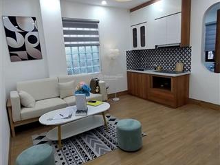 Lạc long quân  võng thị dt 150m2 9 tầng, 25m ra oto tránh. thiết kế 35 phòng kk, 180tr/tháng