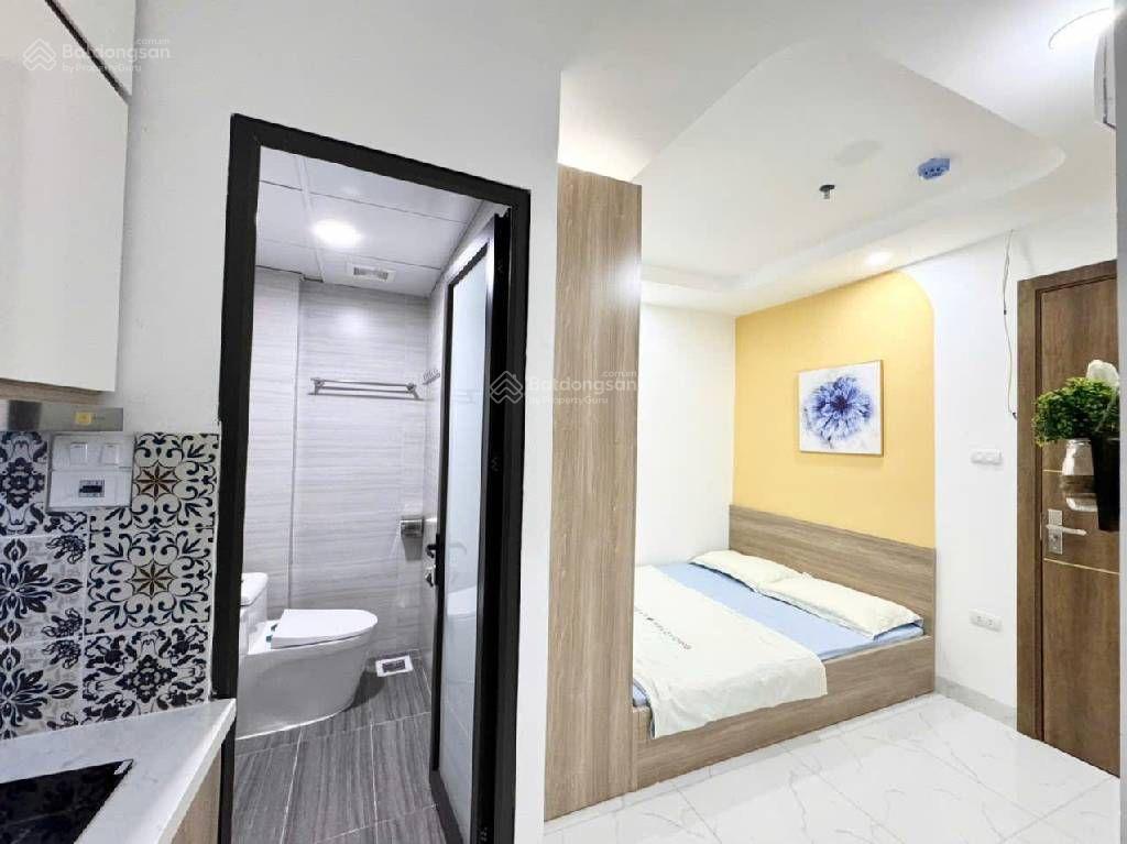 Chính chủ bán toà chmn dt 100m2 xây 7 tầng mt 5.5m, tm, pccc gần ngoại giao đoàn, dt 100tr/tháng