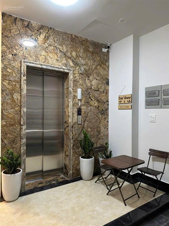 Gần ngoại giao đoàn dt 85m2 mt 5.5m xây 7 tầng. tổng 21 phòng khép kín, chủ đã cho thầu 80tr/tháng