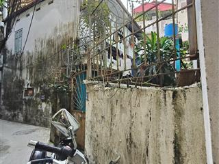 Xuân thủy 90m2 mt 10m ngõ rộng, gần ô tô, gần nhiều trường đh. dân cư đông đúc. phù hợp xây chmn