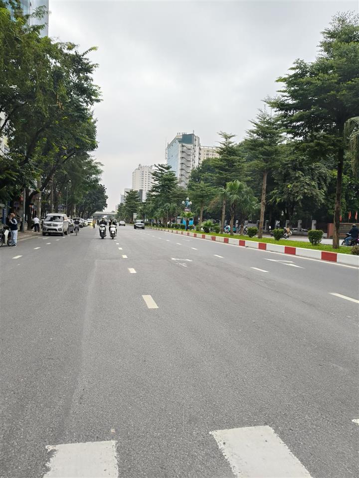 Bán lô đất tại an dương vương sát đường đôi 40m và ciputra dt 98m2 mt 8m, ngõ 2m, ô tô tránh 10m