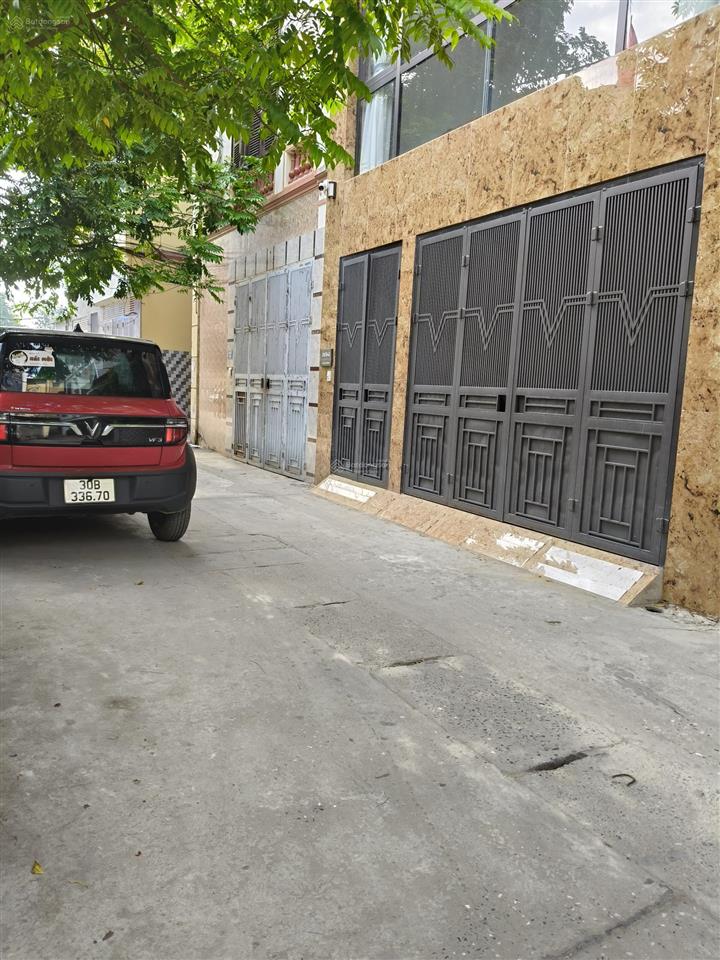Nhỉnh 15 tỷ + dt 45m x 6 tầng có thang máy + mt 5,5m + ngõ thông ô tô tránh, sát ngoại giao đoàn