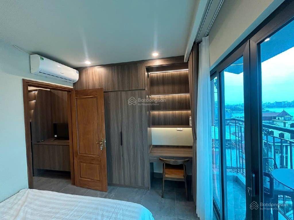 Nhỉnh 15 tỷ + dt 45m x 6 tầng có thang máy + mt 5,5m + ngõ thông ô tô tránh, sát ngoại giao đoàn