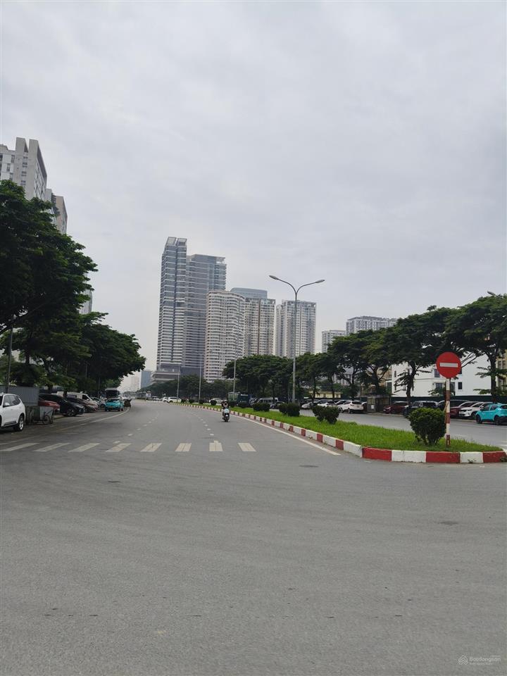 Xuân đỉnh 70m2 6 tầng, mt 6m thang máy, ngõ thông, oto tránh, oto ngủ trong nhà. wieu thoáng