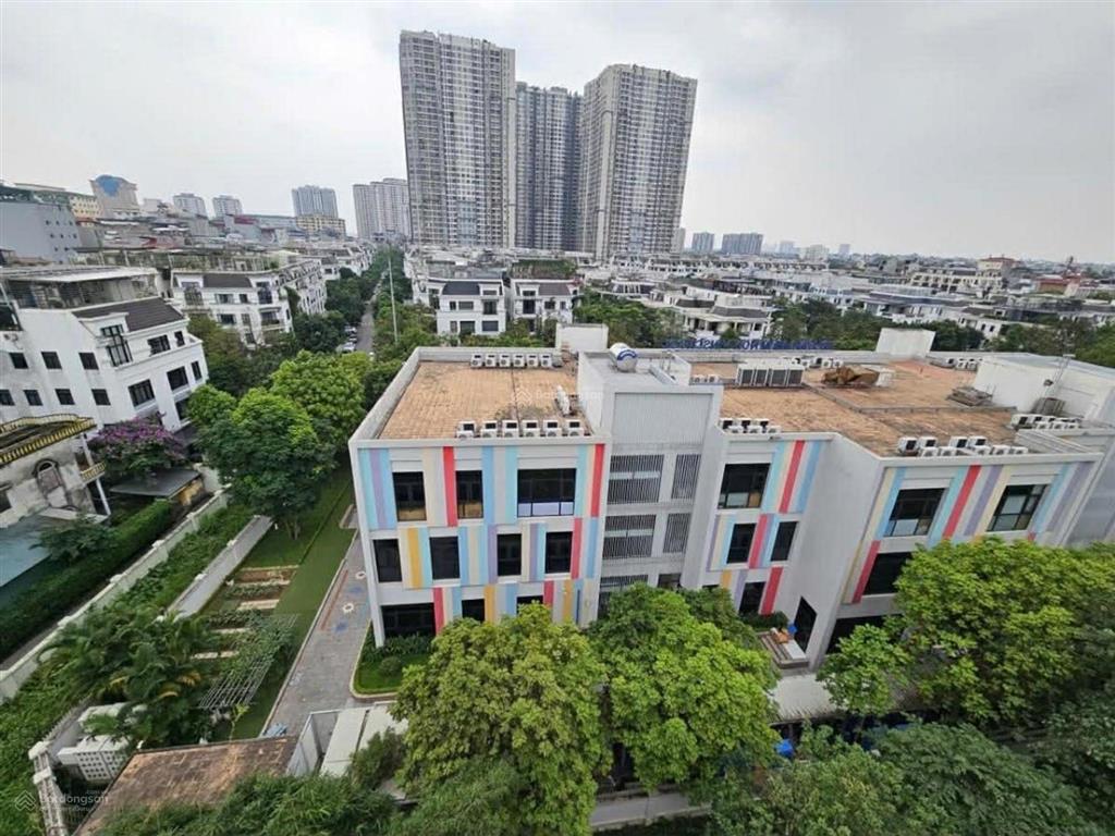 Tòa căn hộ 9 tầng 110m², 25 phòng, ô tô tránh sát hàm nghi  dòng tiền 2.4 tỷ/năm