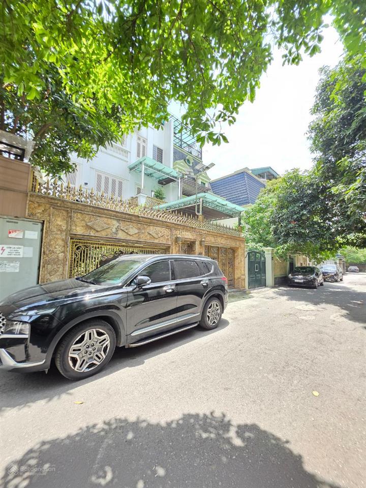 Biệt thự đơn lập lô góc 2 mặt tiền phố nguyễn cơ thạch 200m2 mt 9m ô tô tránh vỉa hè, 3 tầng