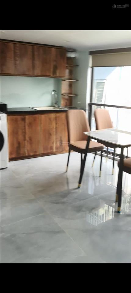 Toà cc mini tại hồ tây 105m2, 7 tầng, mt 6.2m 13 phòng khép kín, có gác xép, thầu cả toà 85tr/tháng