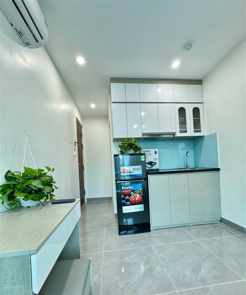Cc mini cầu giấy  110m  7 tầng 27 phòng, thầu 140 tr/tháng lô góc, pccc  kín phòng quanh năm .